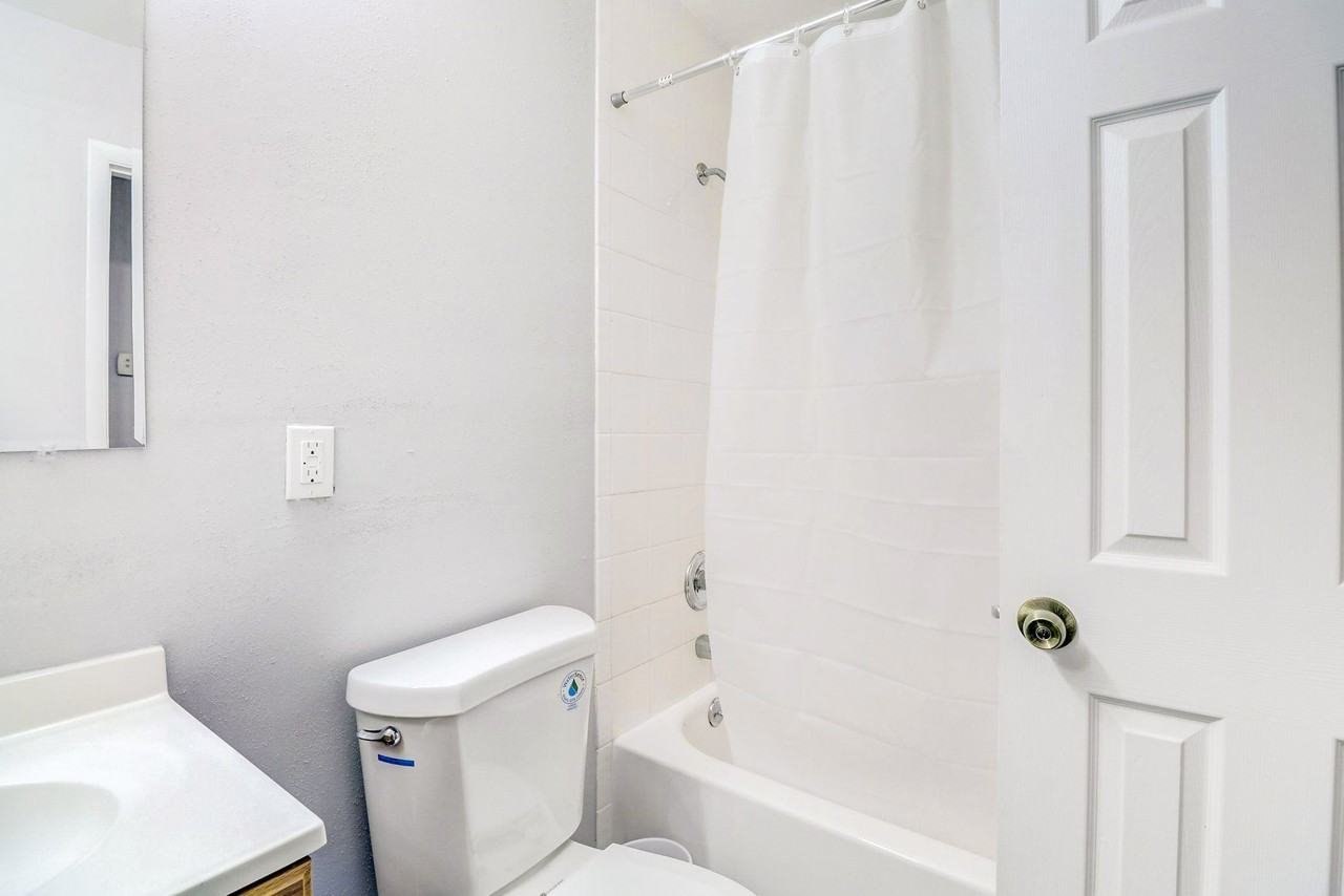 Wending Dr - Photo 4 of 9