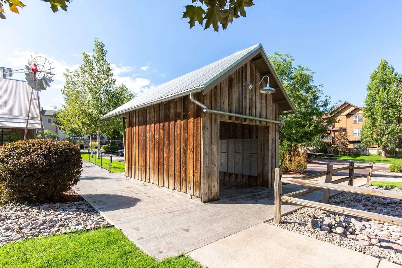 Mullan Reserve Apartments - Photo 5 of 39