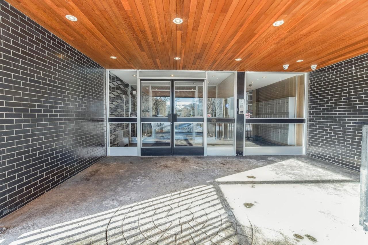 Bronson Ridge Apartments 200 Bronson Ave, Ottawa, ON K1R 6H4 Zumper