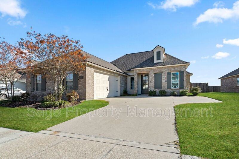3694 Kingsbarns Dr - Photo 2 of 22