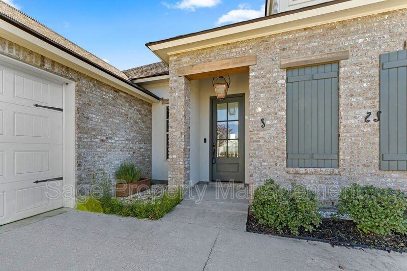 3694 Kingsbarns Dr - Photo 3 of 22
