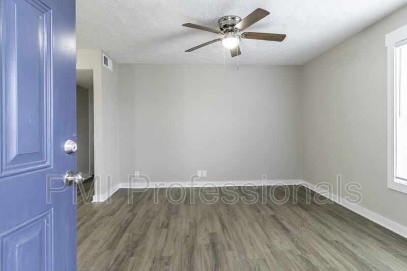 105 Kingsridge Dr - Photo 4 of 10