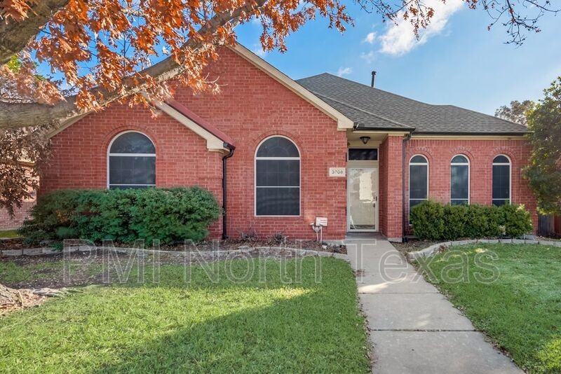 3708 Bryson Dr - Photo 4 of 25