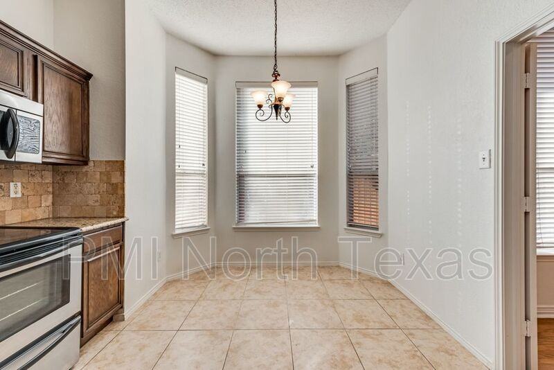 3708 Bryson Dr - Photo 6 of 25