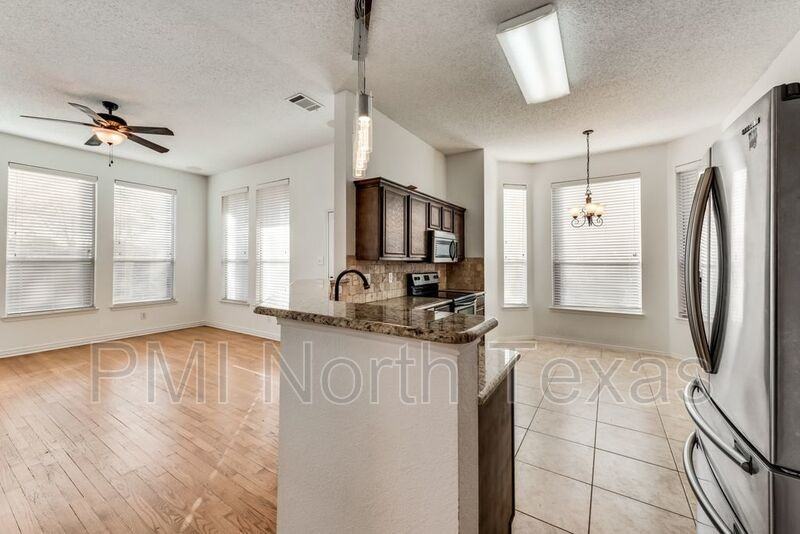 3708 Bryson Dr - Photo 7 of 25