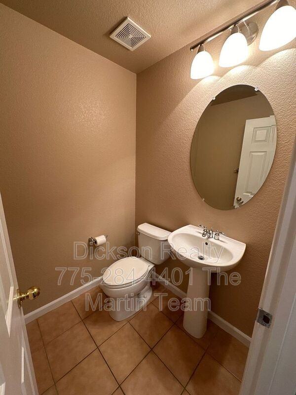 3943 Antinori Dr - Photo 3 of 32