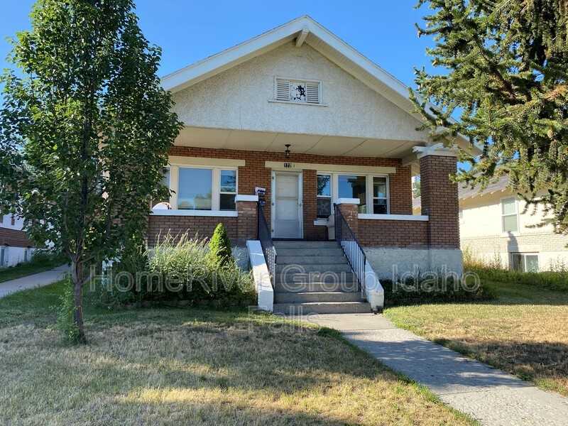172 E 2nd S #1
