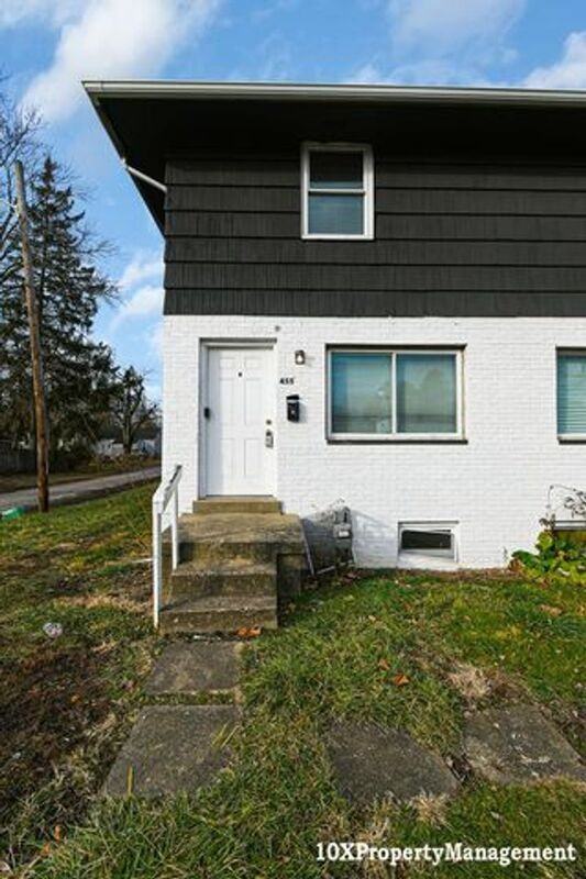 455 S Napoleon Ave - Photo 3 of 24