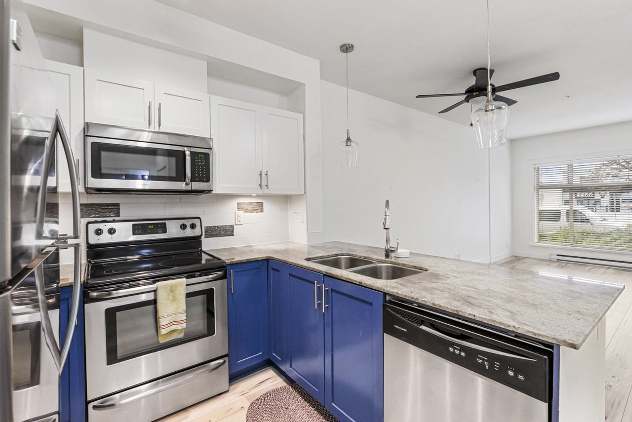 13468 King George Boulevard #103 - Photo 6 of 18