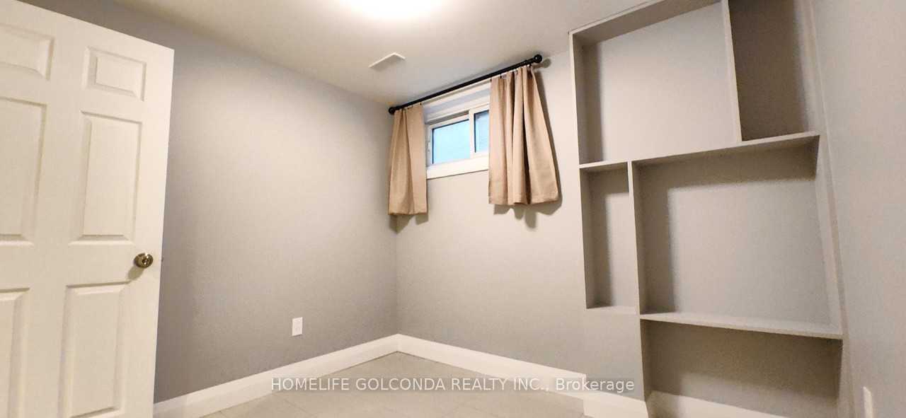 17 Warfield Drive - Photo 2 of 5