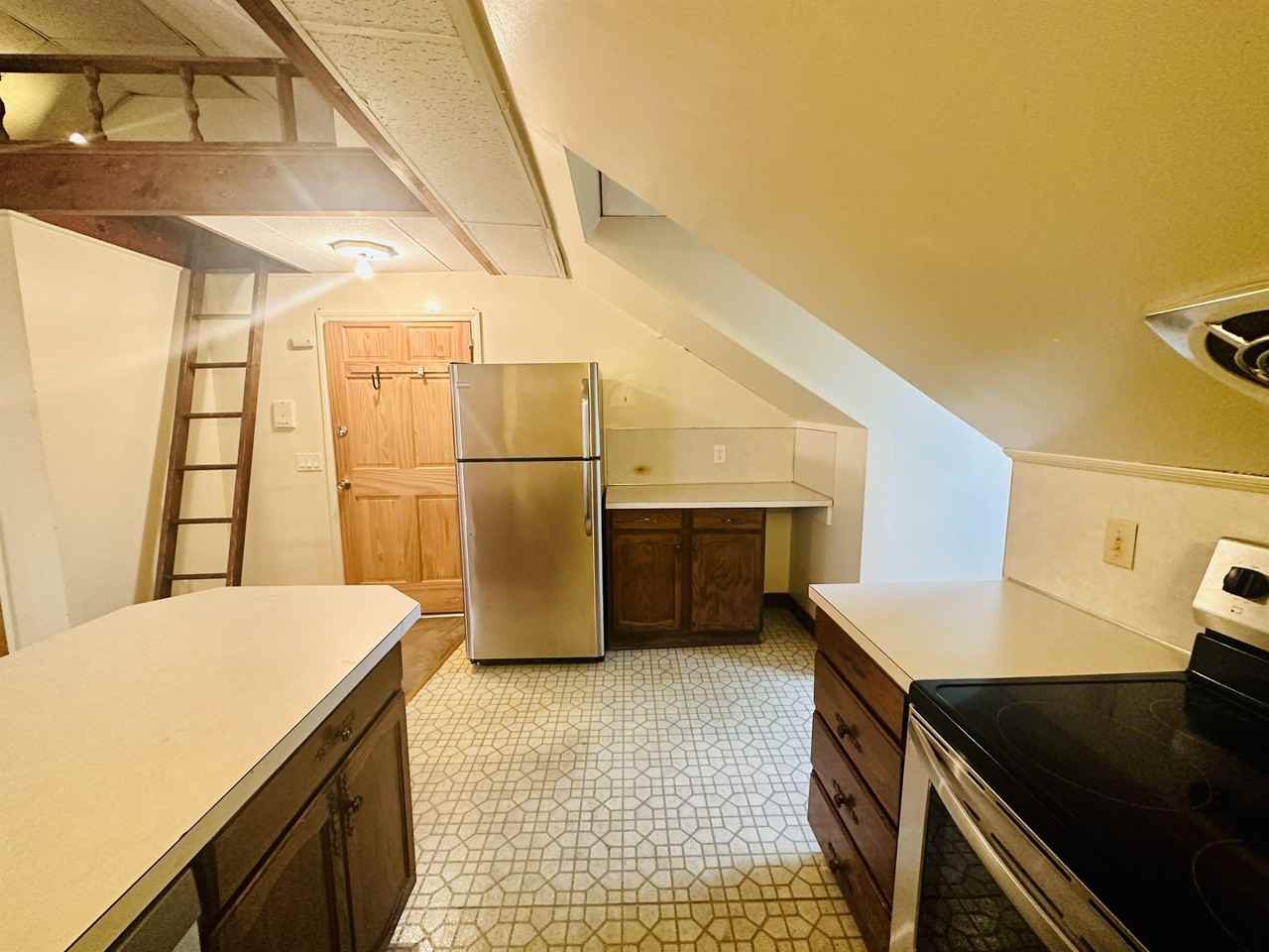 17 Washington Ave - Photo 3 of 24