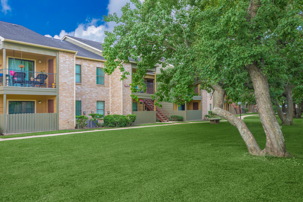 The Park at Winslow - Photo 3 of 15