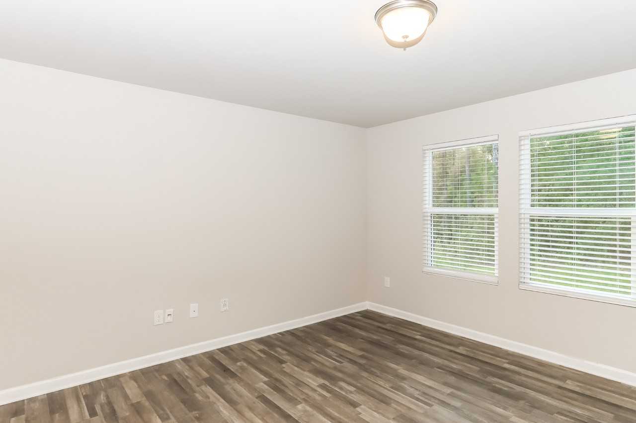 1613 Pauli Dr - Photo 2 of 15