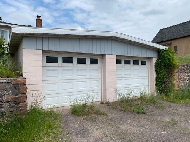 20910 Royce Rd #NA - Photo 2 of 14