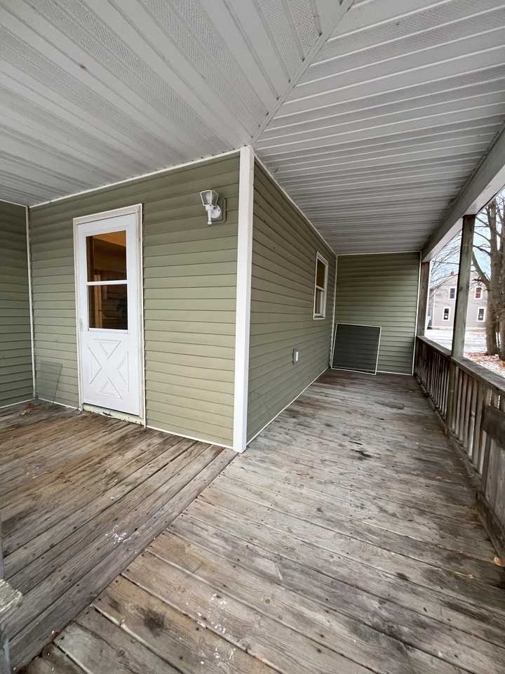 505 Wisconsin Ave - Photo 3 of 10