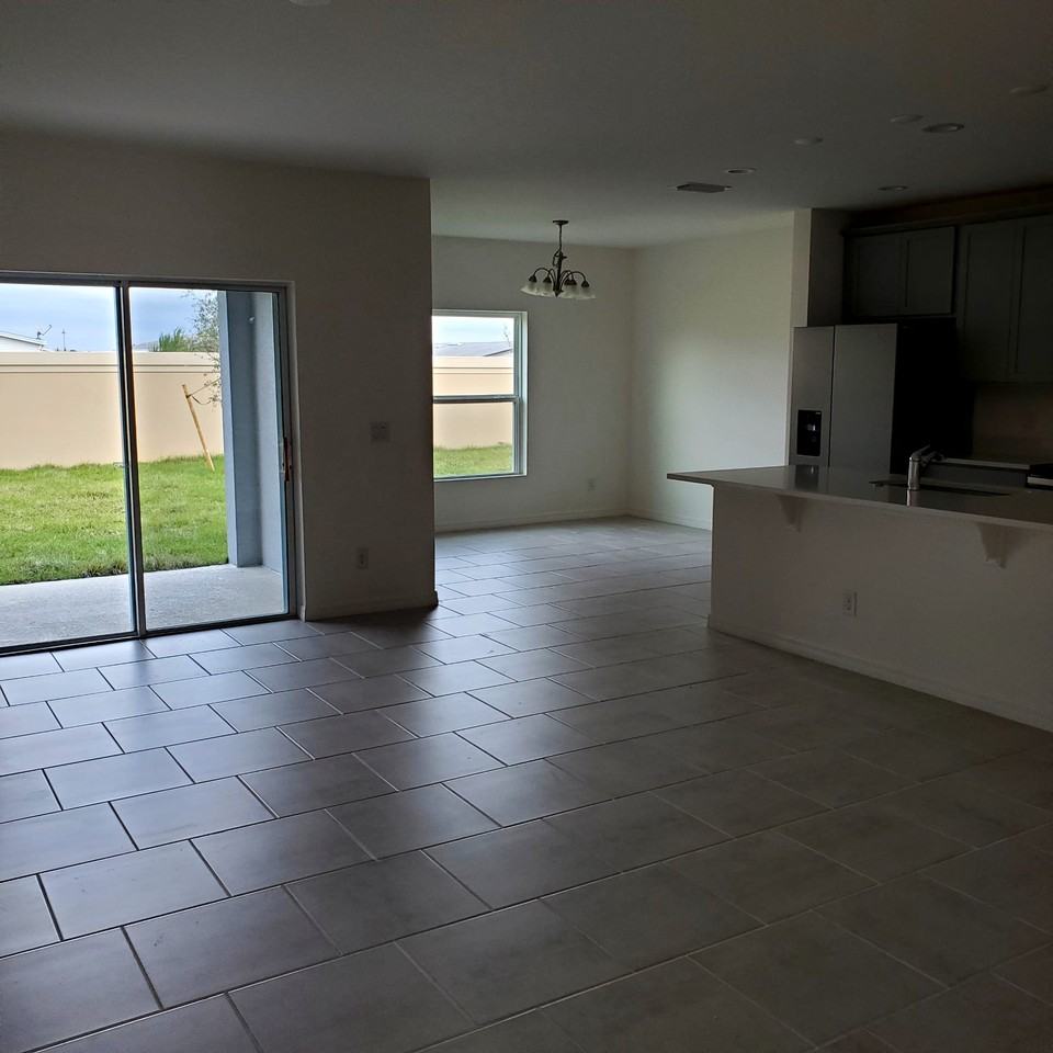 3649 Yarian Dr #1 - Photo 4 of 24