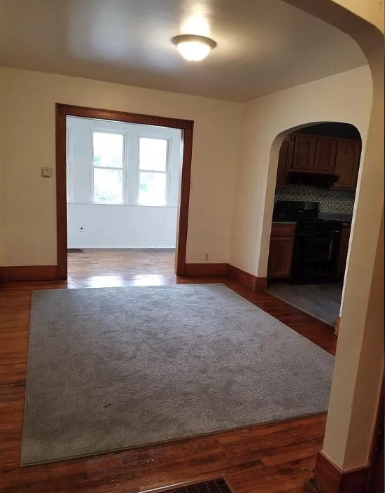 1015 Boulevard Avenue #1 - Photo 5 of 10