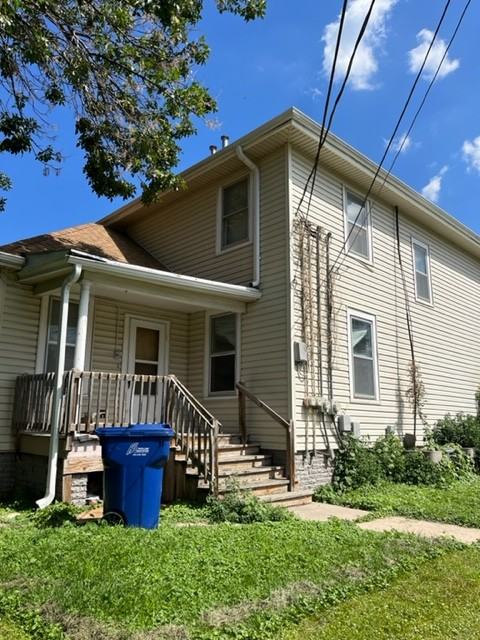 828 Avenue A - 2 #B - Photo 3 of 10