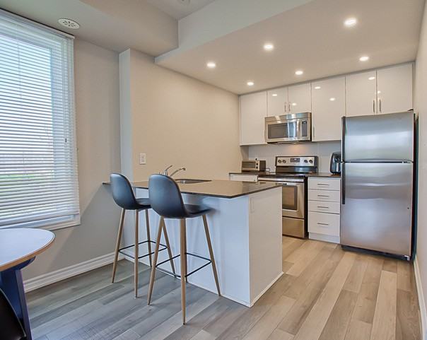 40 Carnation Ave - Photo 3 of 6