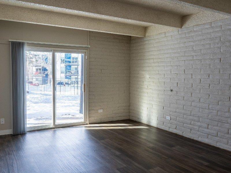 11100 E Dartmouth Ave - Photo 6 of 31