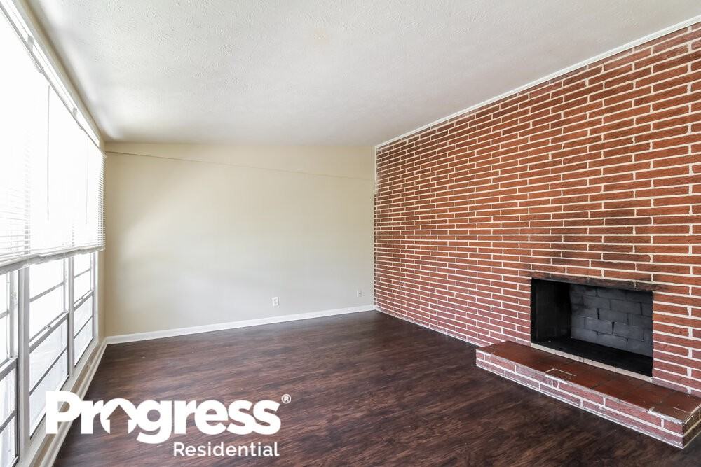 11477 Soforenko Dr - Photo 3 of 16