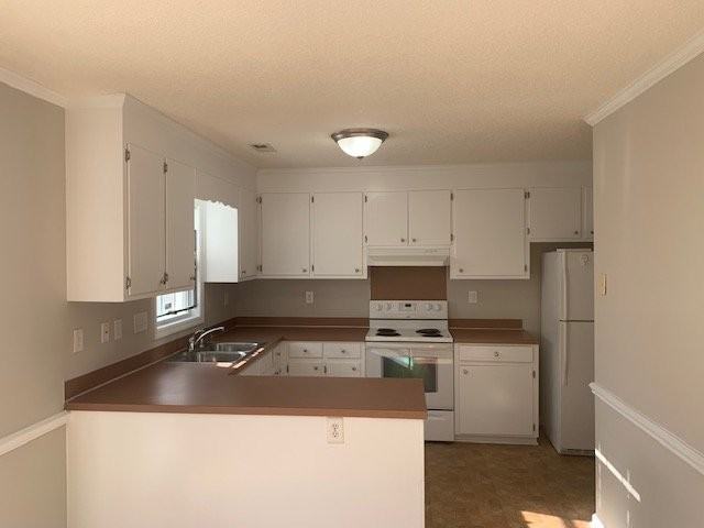 1205 Cross Creek Cir #B2 - Photo 5 of 17