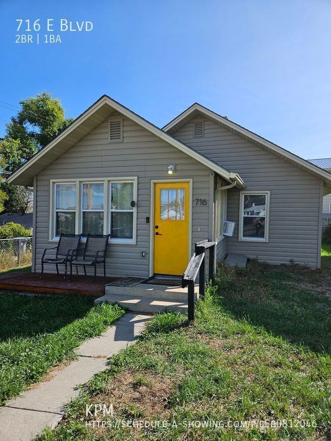 716 E Blvd, Rapid City, SD 57701 2 Bedroom House for 850/month Zumper