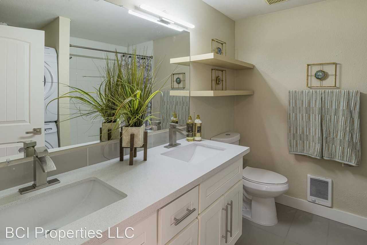 3109 Bridgeport Way W - Photo 3 of 14