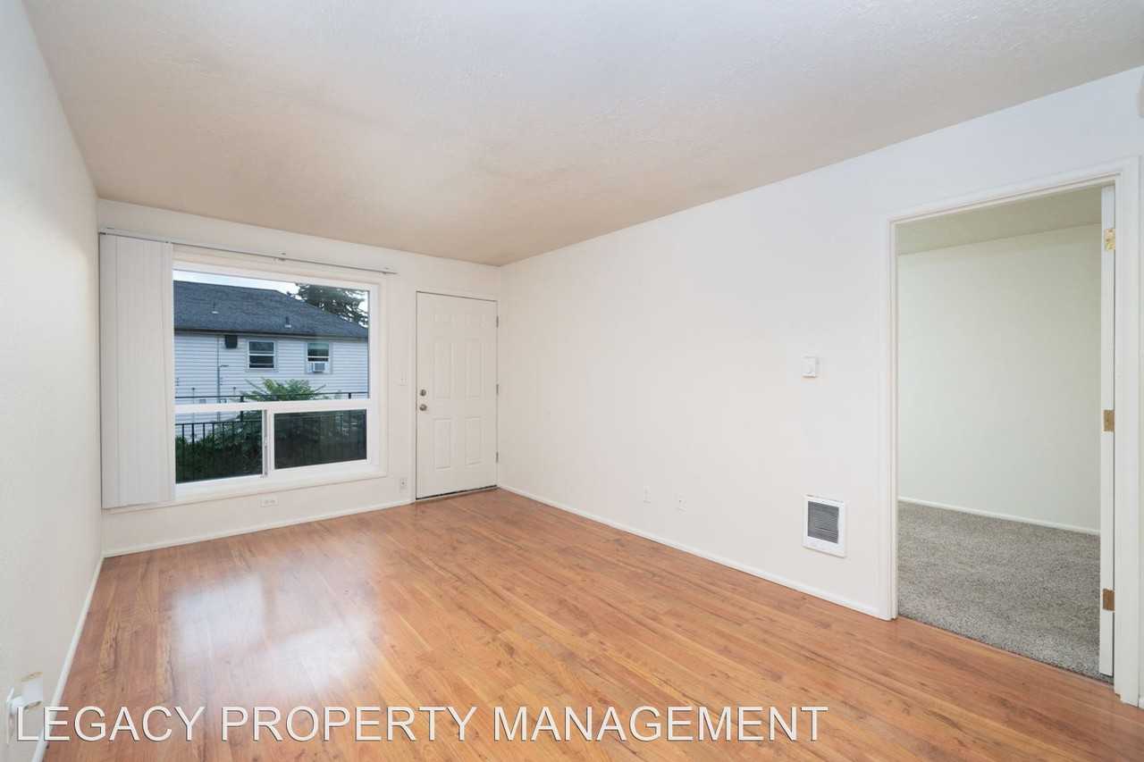 Midtown Apartments - Photo 2 of 20