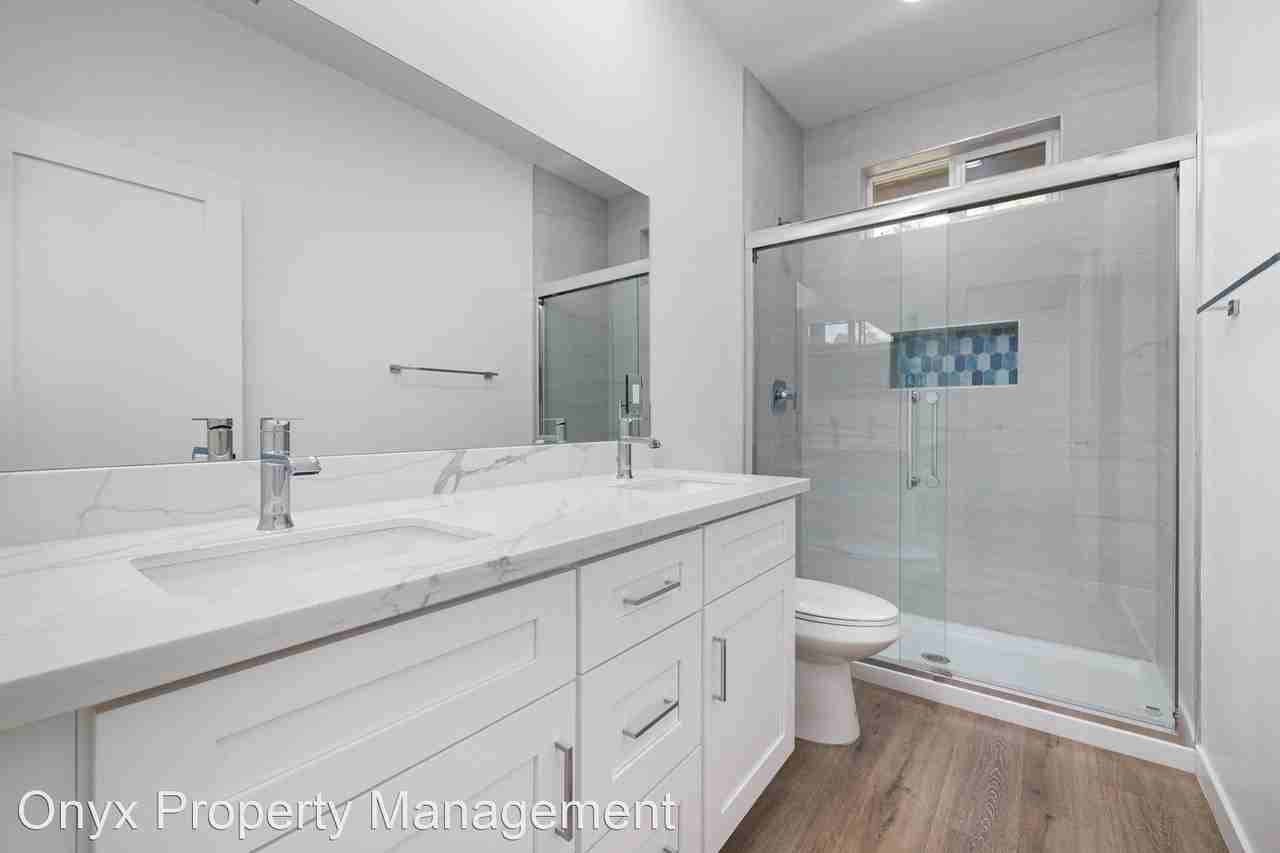 3748 Via De La Bandola - Photo 3 of 18