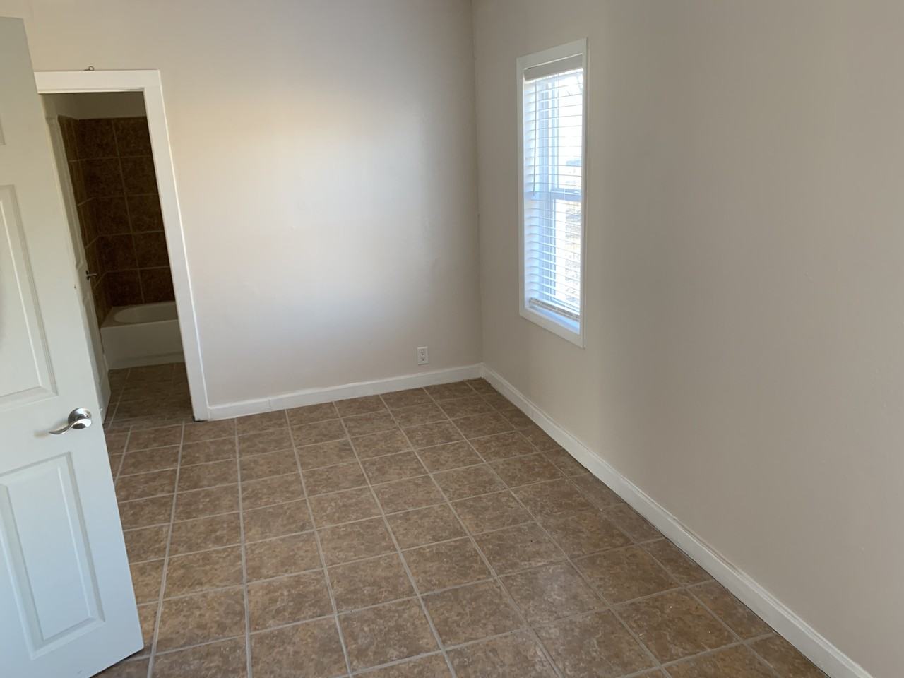 101 W 21st St #NA - Photo 3 of 7