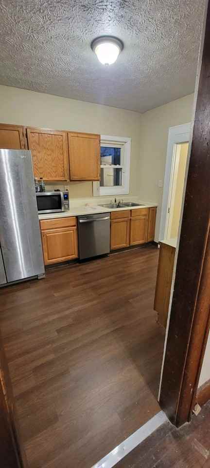 147 E Mapledale Ave #NA - Photo 2 of 6