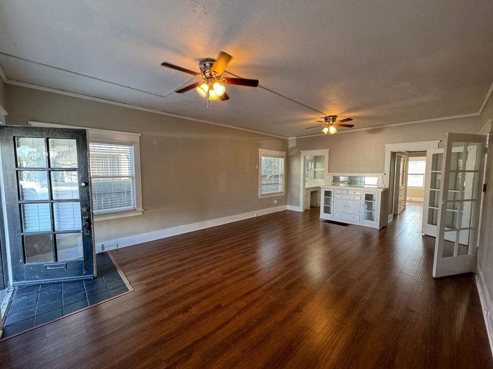 2418 E Broadway - Photo 2 of 13
