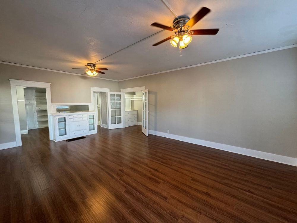2418 E Broadway - Photo 3 of 13