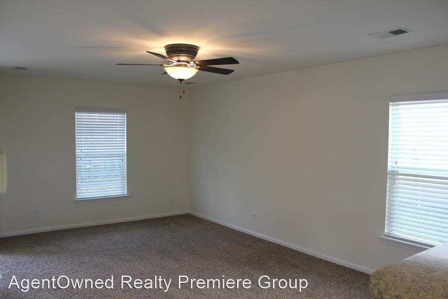 1245 Wild Goose Trl - Photo 2 of 9