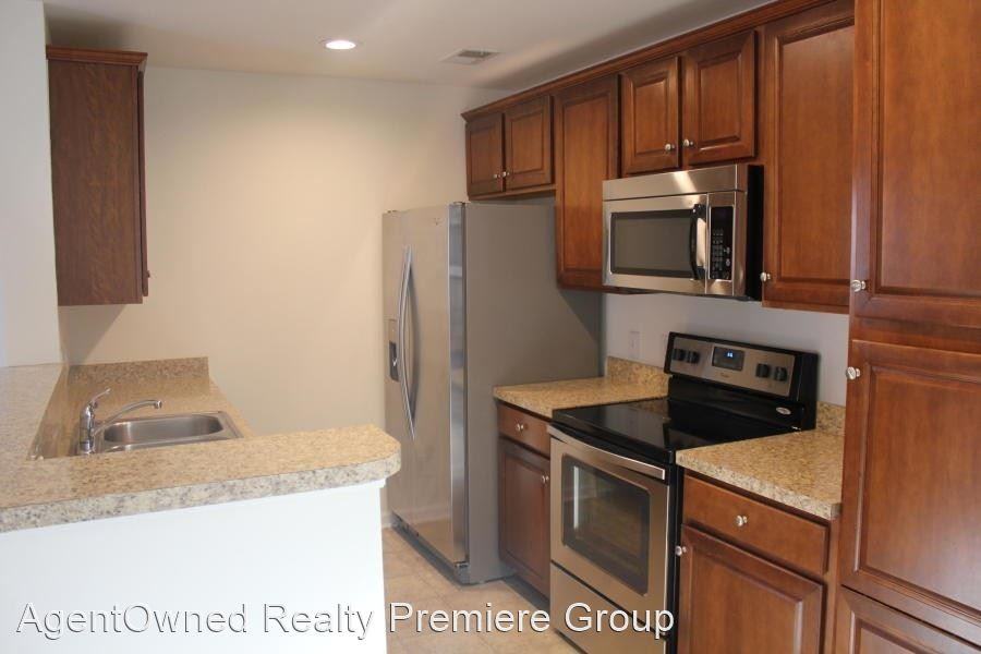 1245 Wild Goose Trl - Photo 3 of 9