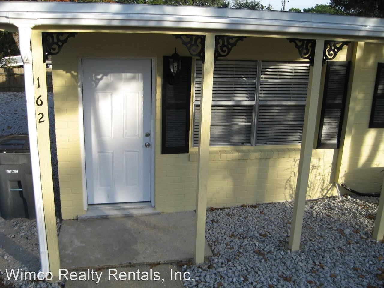 162 Highland St - Photo 2 of 7