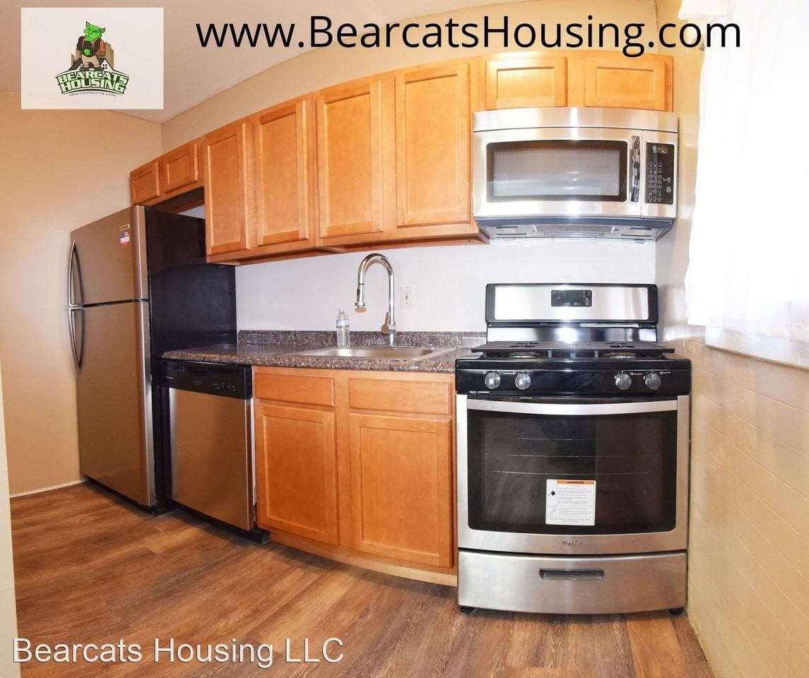 58 Conklin Ave - Photo 2 of 5