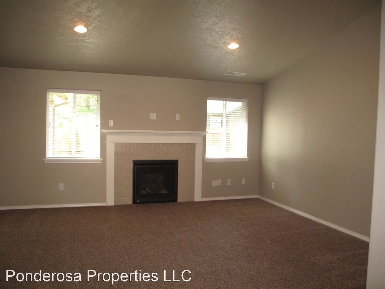 1171 W Hill Ave - Photo 2 of 12