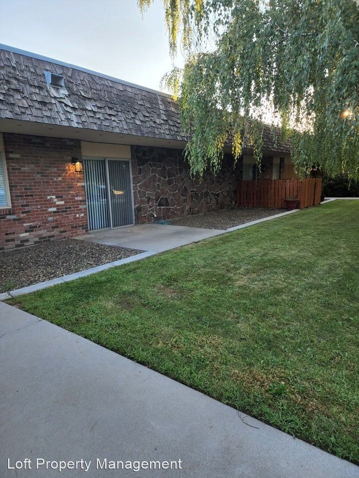 SW 5th Avenue - Photo 2 of 13