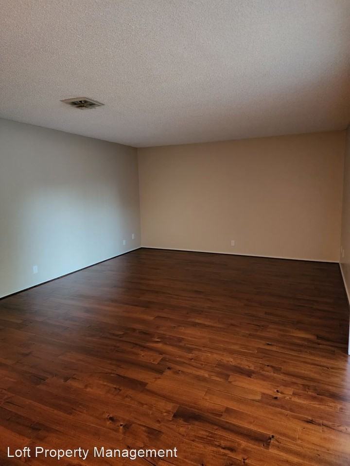 SW 5th Avenue - Photo 3 of 13