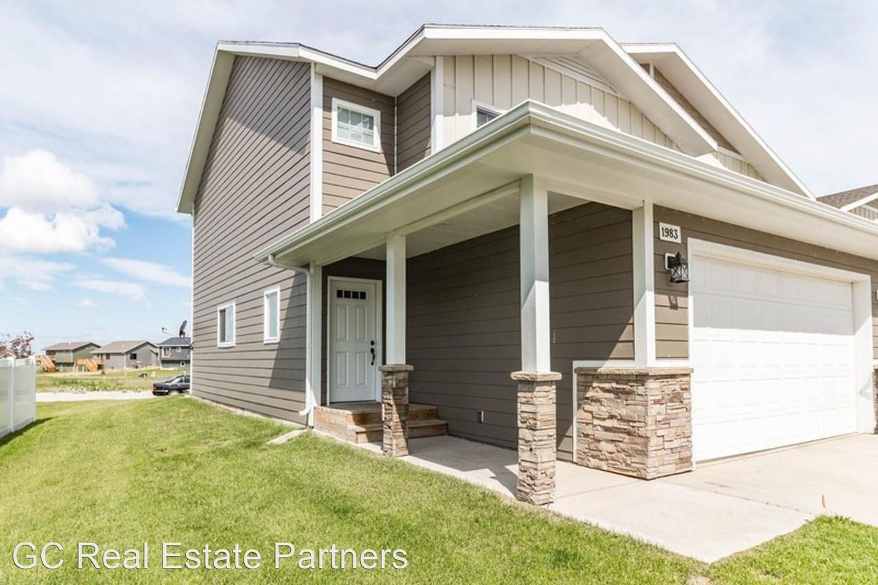 Yellowstone Circle - Photo 2 of 23