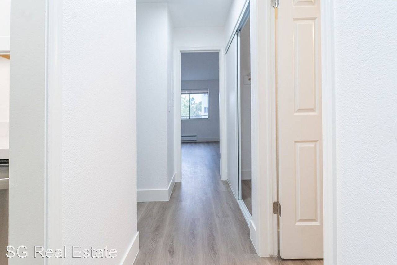 561 Boden Way - Photo 3 of 11