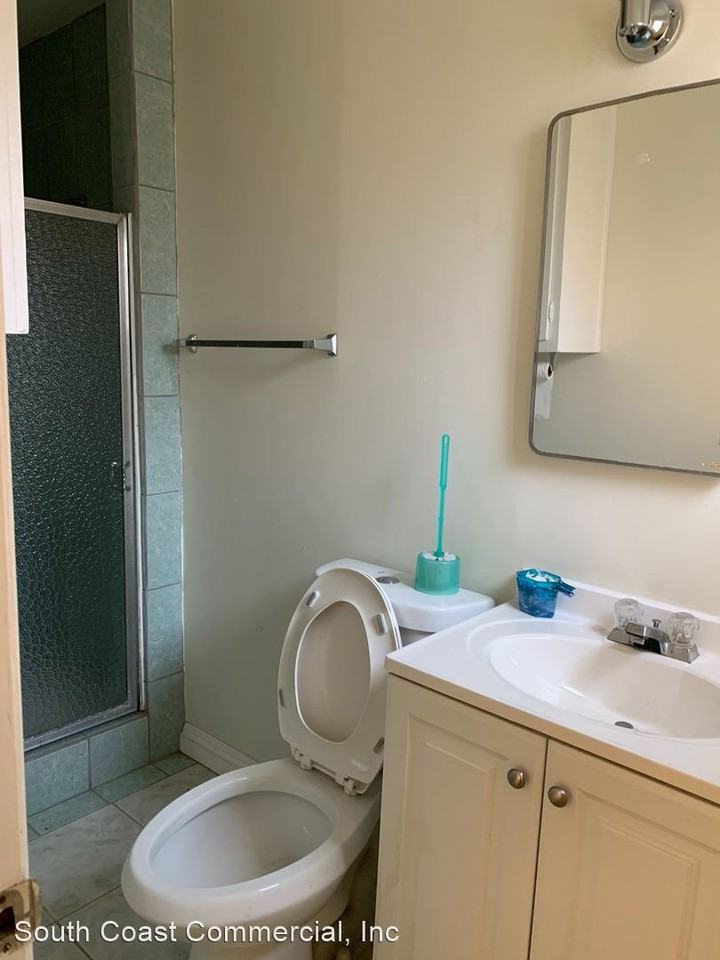 439-445 Blackshaw Lane - Photo 2 of 7