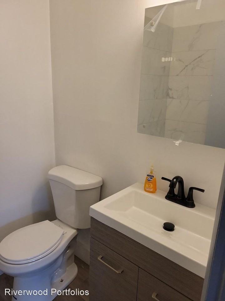 615  E Main St - Photo 3 of 7
