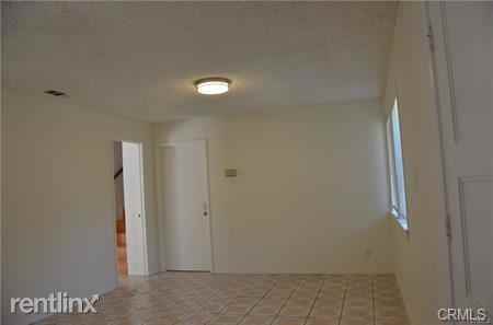 5540 Pal Mal Ave - Photo 2 of 8