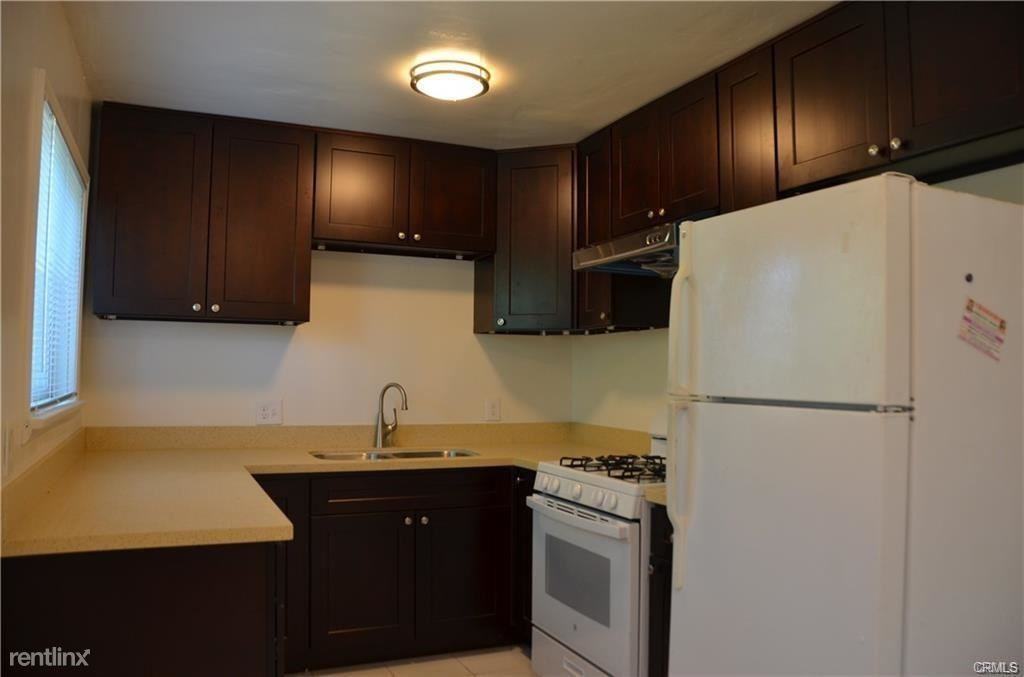 5540 Pal Mal Ave - Photo 3 of 8