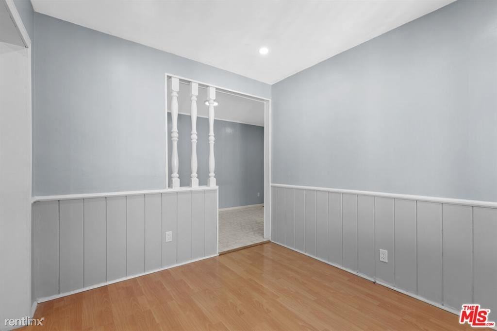 527 Solway St - Photo 3 of 19