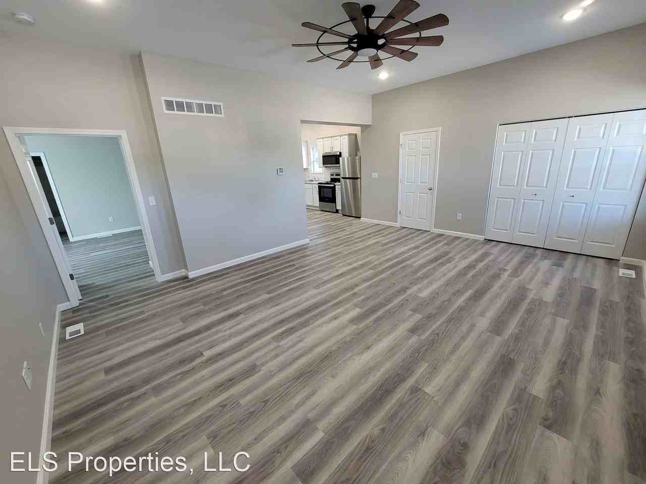 424 E. 5th Street - Photo 2 of 16