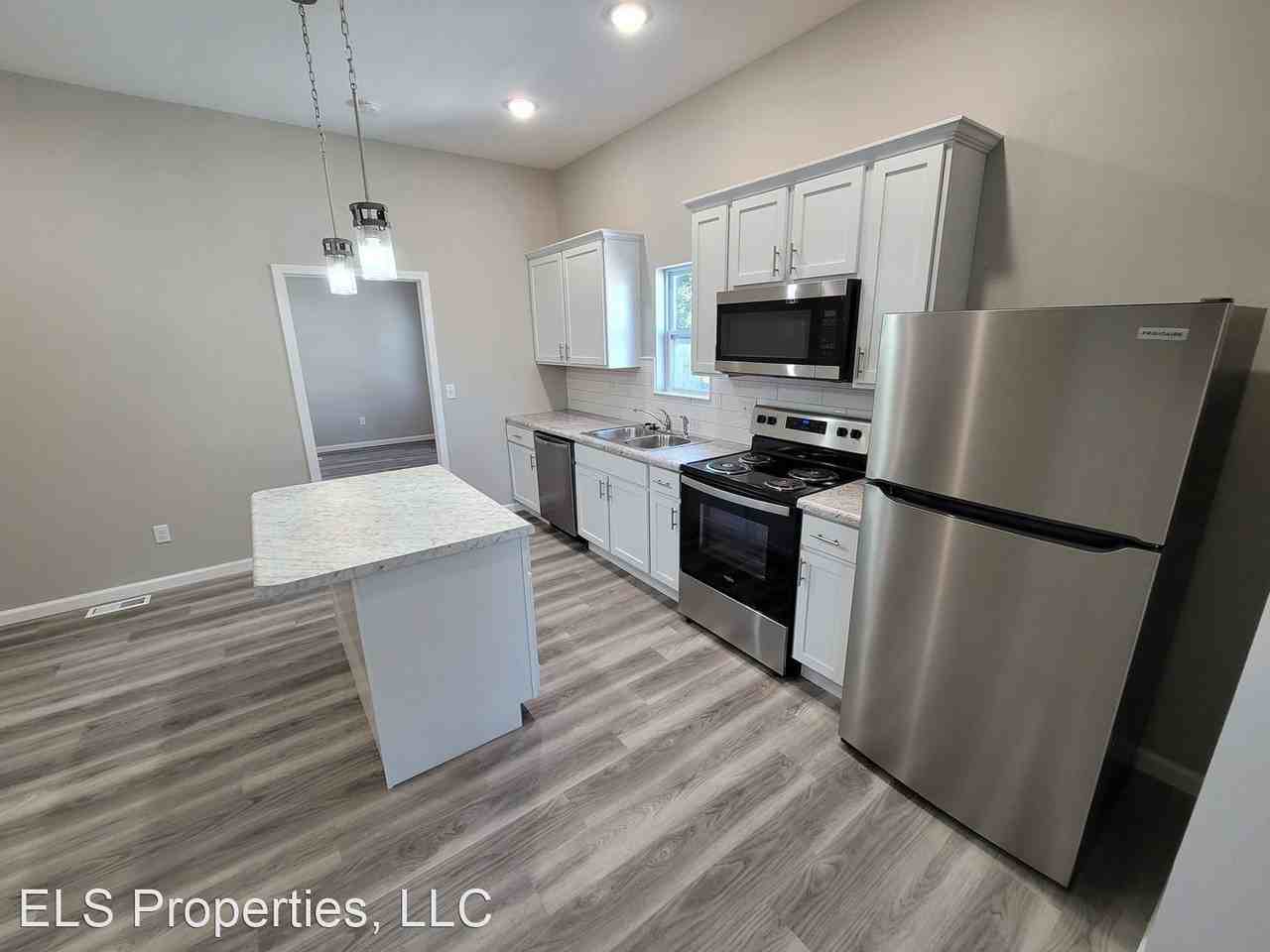 424 E. 5th Street - Photo 3 of 16